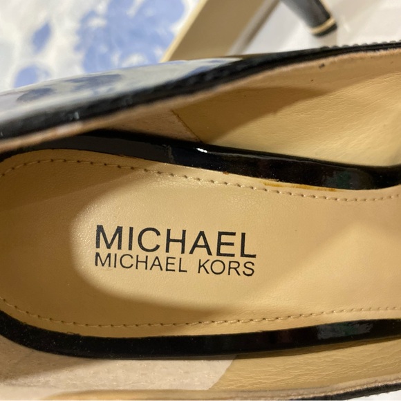 Black Patent Michael Kors Heels - Size 5.5 - Picture 4 of 5